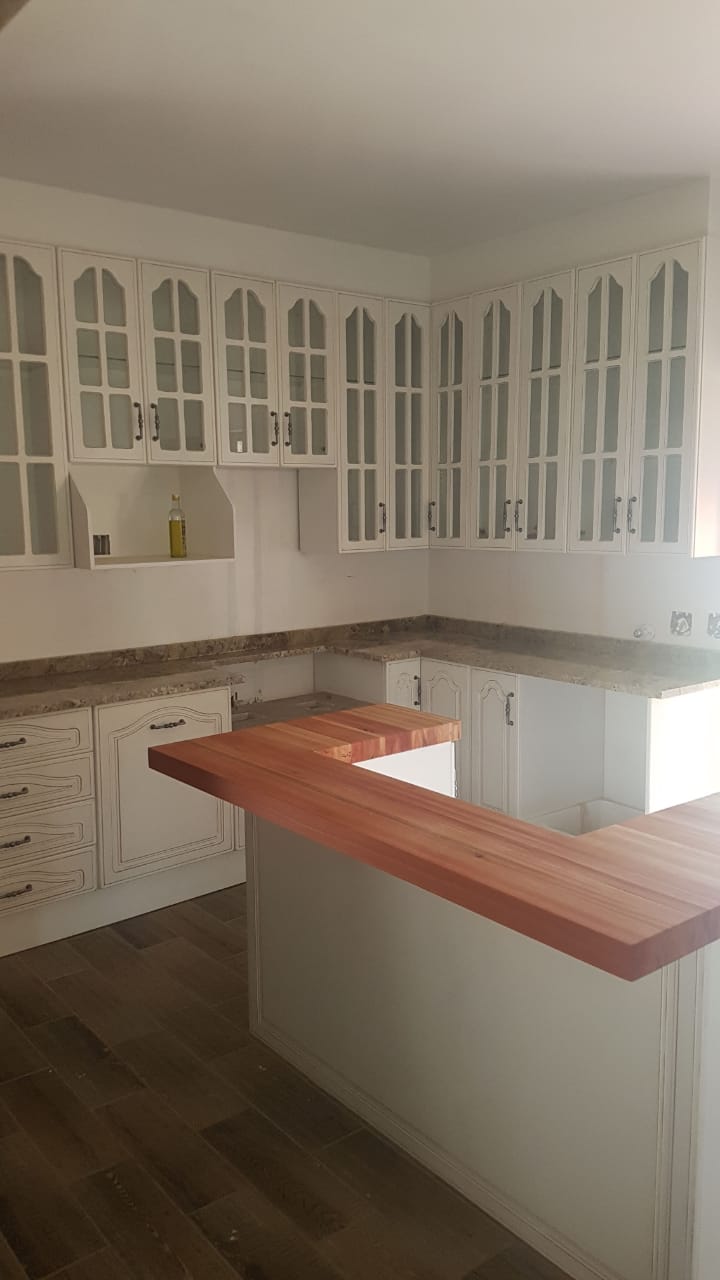 Kitchens custom cabinetry project by Lé Grandt Woodcraft